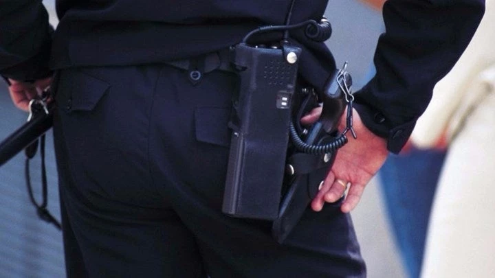 Απίστευτο περιστατικό: Αξιωματικός της ΕΛ.ΑΣ. έβγαλε όπλο σε αστυνομικούς της ΔΙΑΣ